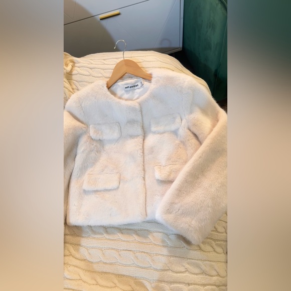 SELF-PORTRAIT CREAM FAUX FUR JACKET, size US 4/ UK 8, brand new, never worn. - Picture 11 of 16